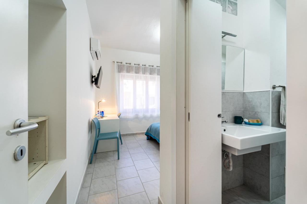 B&B Il Rifugio Карбония Экстерьер фото